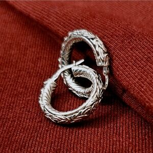 14k White Gold Byzantine Chain Hoop Earrings